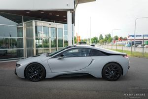 BMW i8 bild 6