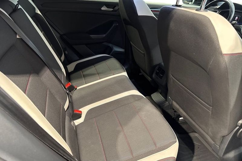 Volkswagen T-Roc bild 6