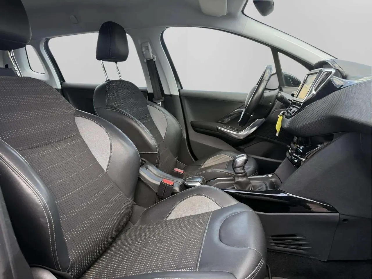 Vehicle image 14