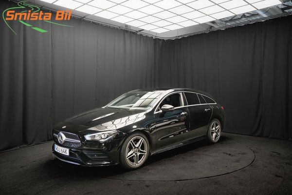 Mercedes CLA180 AMG B-VÄRM WIDESCREEN DISTRONIC KAMERA 1-ÄGARE MOMS - 2023
