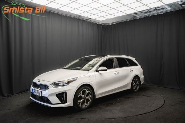 Kia Cee´d SW Plug-in Advance Plus 2 PANO DRAG LÄDER M&K-VÄRMARE - 2021
