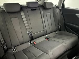 Audi A4 bild 21