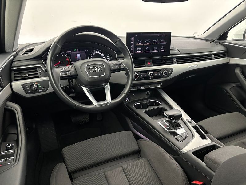 Audi A4 bild 17