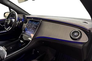 Mercedes EQE43 SUV bild 9
