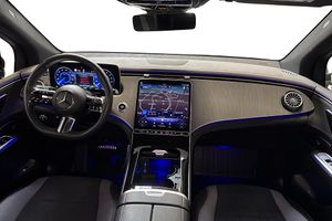 Mercedes EQE43 SUV bild 8