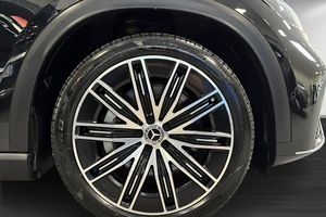 Mercedes EQE43 SUV bild 7