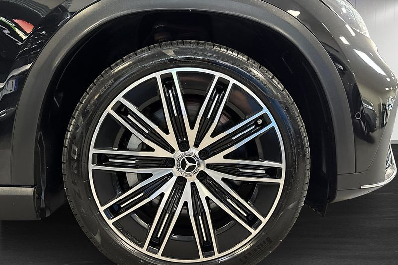 Mercedes EQE43 SUV bild 7