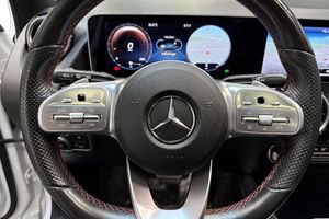 Mercedes GLA200 bild 10