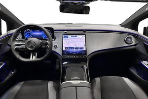 Mercedes EQE350 bild 7