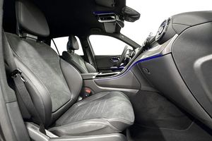 Mercedes GLC300 bild 15