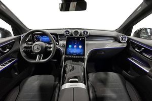 Mercedes GLC300 bild 7