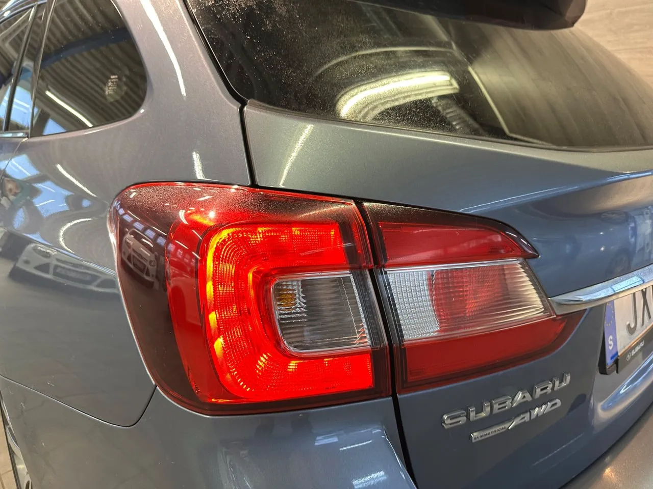 Vehicle image 19
