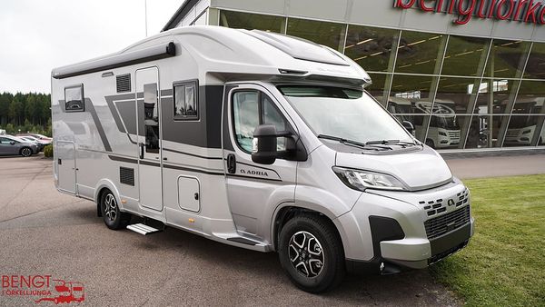 Adria Coral Supreme 670 DC | KAMPANJ - Fiat MultiJet3 140HP (103kW) HD 43H - 2026