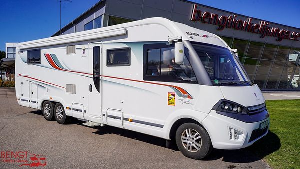 Kabe Travel Master I 910 | QB-säng | Automat | Hydrauliska stödben | - 2017