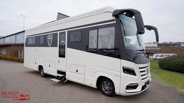 Morelo Palace 90 M - Iveco | Queenbädd | KAMPANJ - 2024