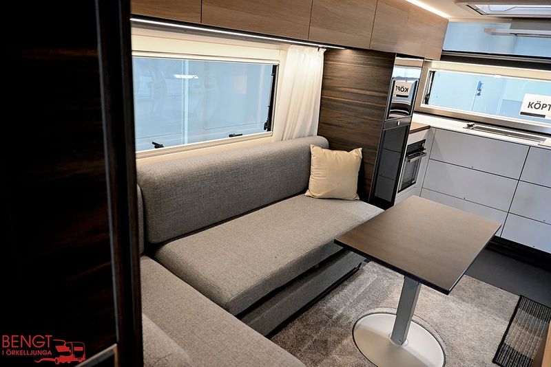 Adria Astella bild 18