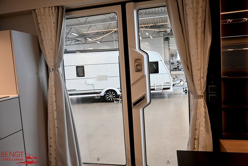 Adria Astella bild 21