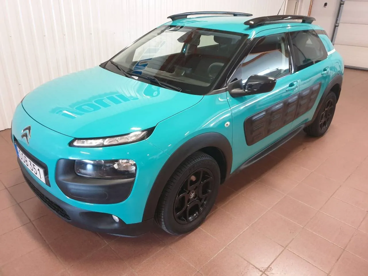 Vehicle image 2