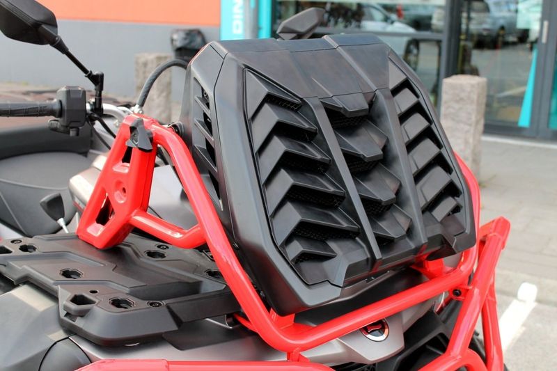 CFMOTO C-Force bild 8