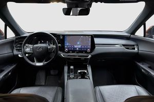 Lexus RX bild 10