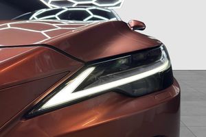 Lexus RX bild 8