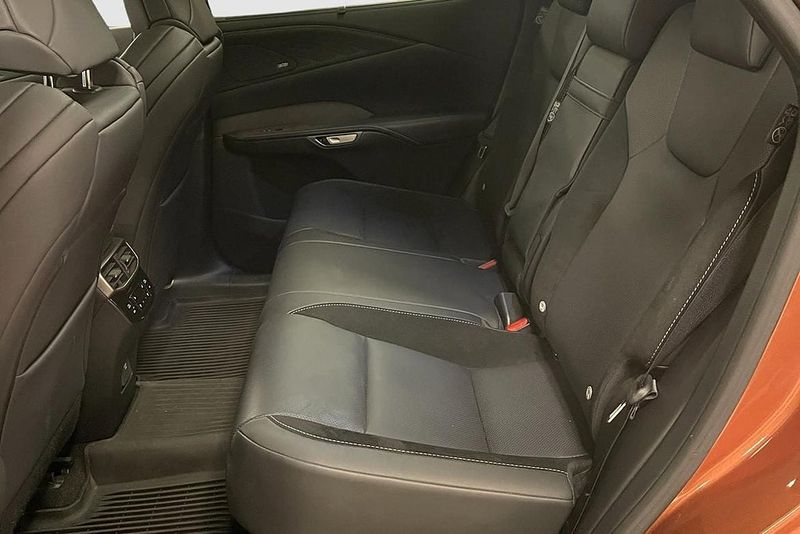 Lexus RX bild 14