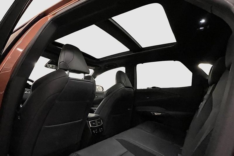 Lexus RX bild 15