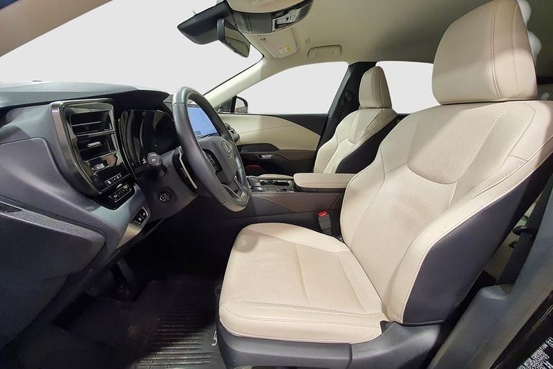 Lexus RX bild 21