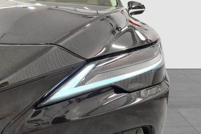Lexus RX bild 11