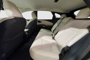 Lexus RX bild 20