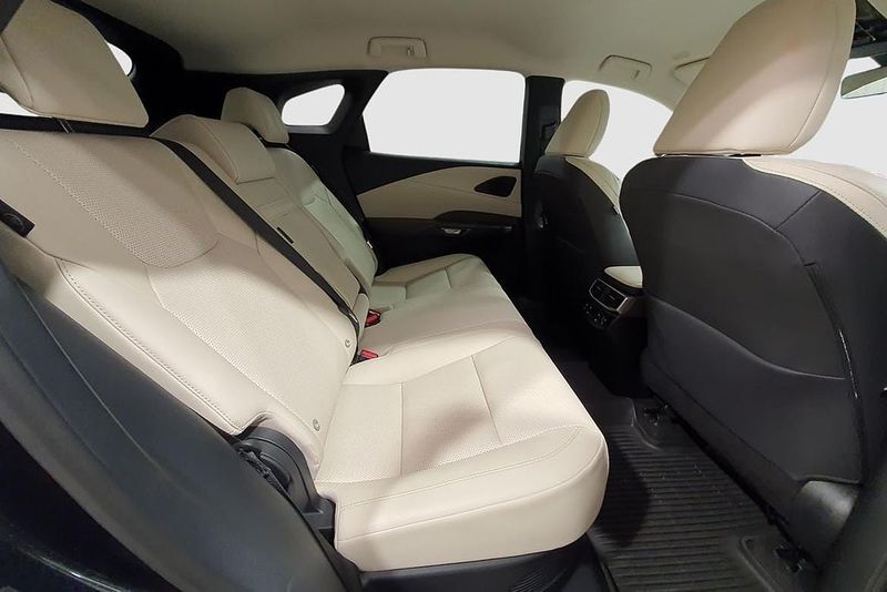 Lexus RX bild 19
