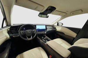 Lexus RX bild 15