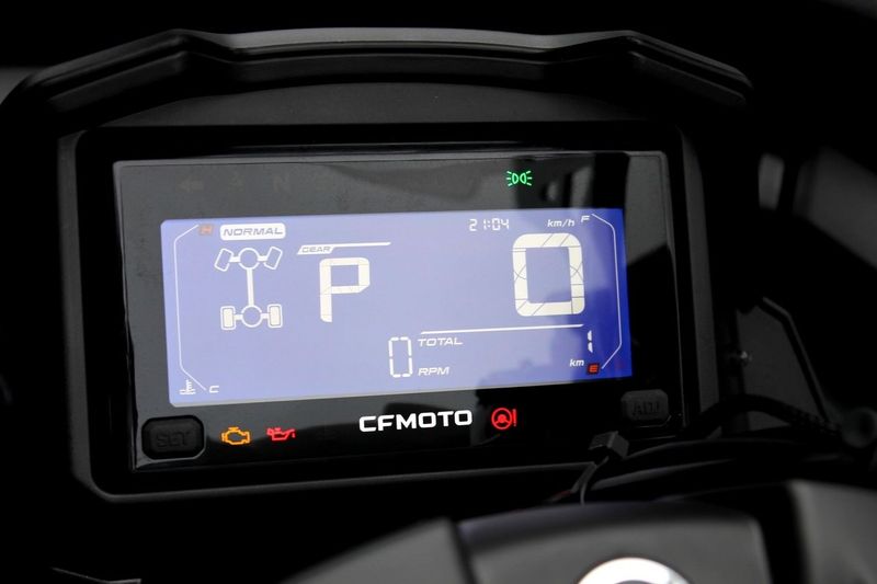 CFMOTO C-Force bild 9