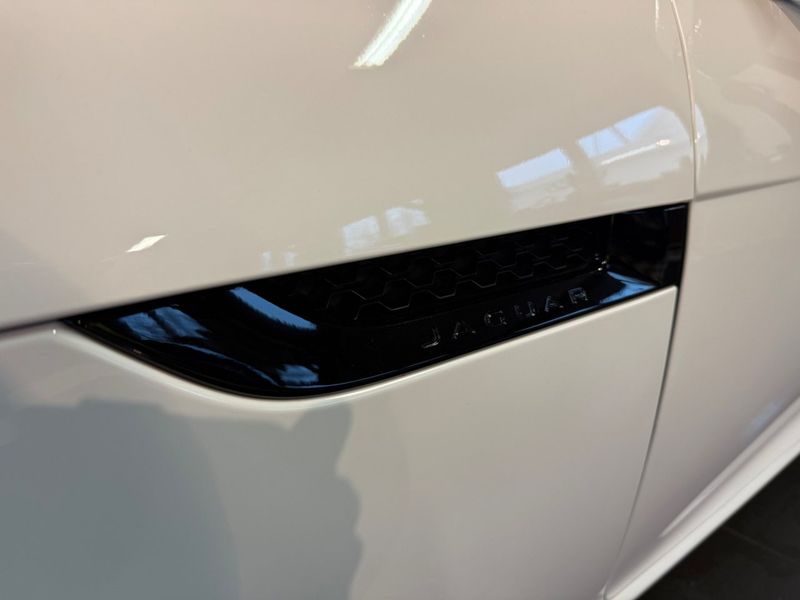Jaguar F-Type bild 11