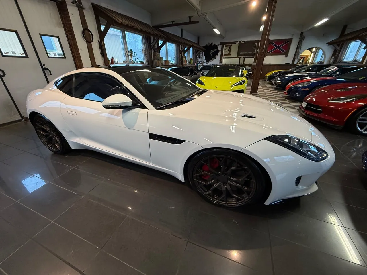 Vehicle image 20