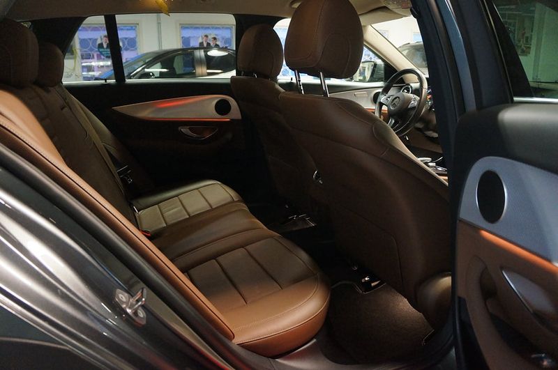 Mercedes E220 bild 14