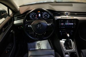 Volkswagen Passat bild 6