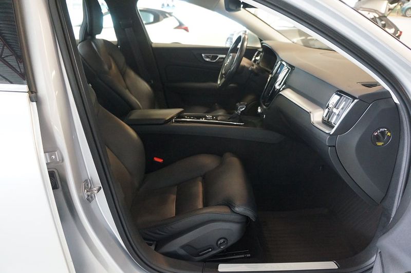 Volvo V60 bild 8