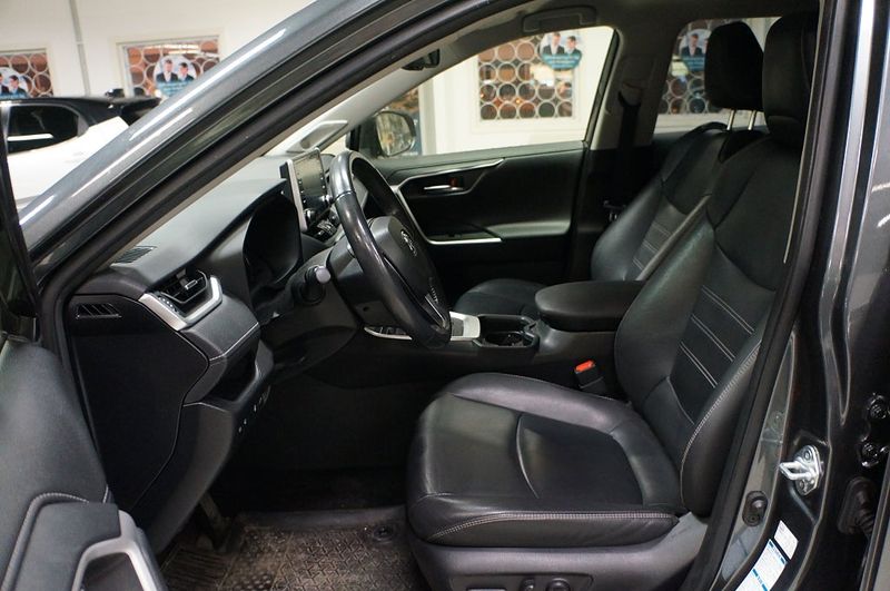 Toyota RAV4 bild 5