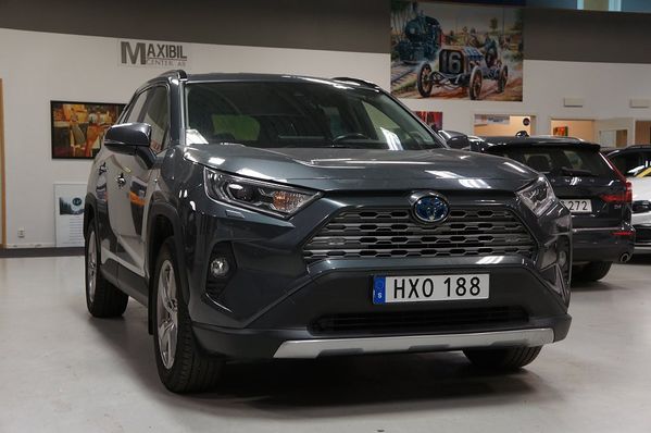 Toyota RAV4 Hybrid AWD CVT Executive Premiumpaket Drag 222hk - 2019