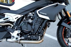 CFMOTO 800 NK bild 23