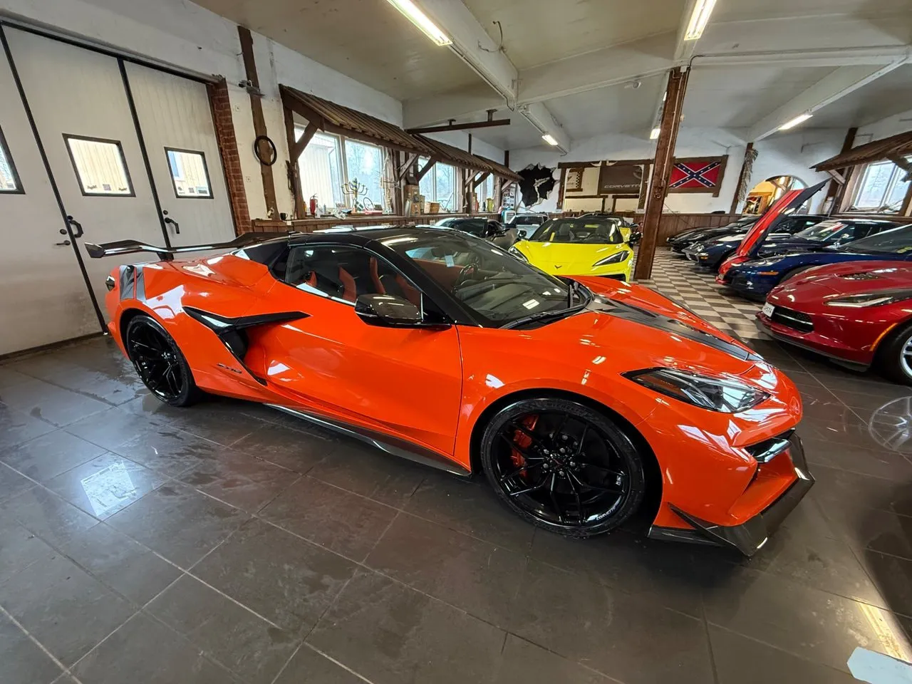 Vehicle image 16