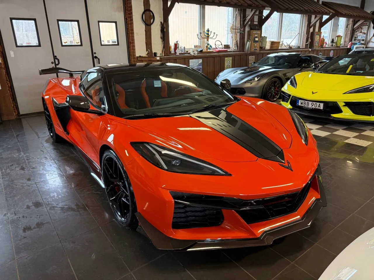 Vehicle image 17