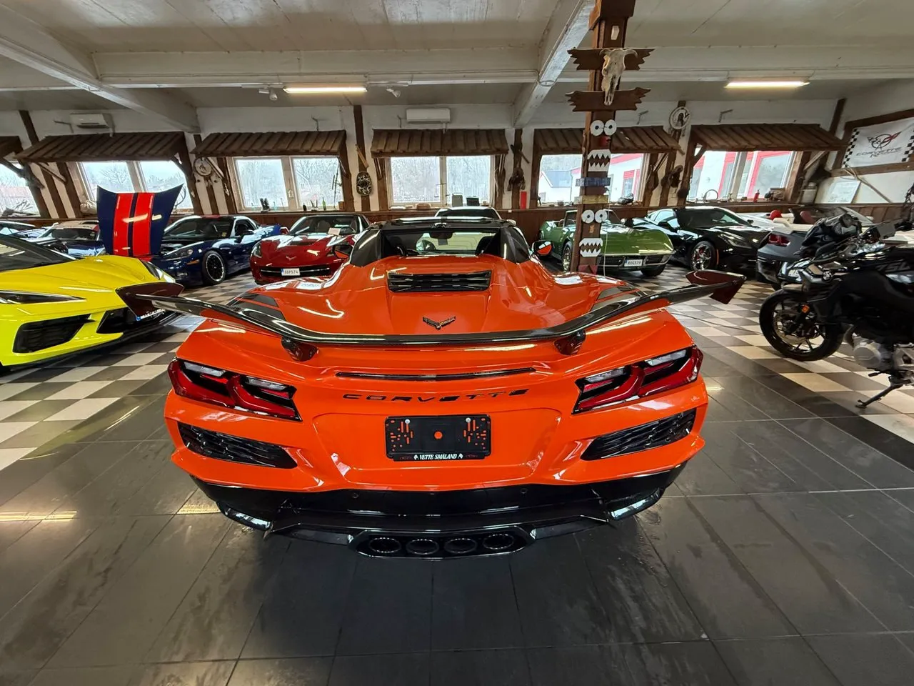 Vehicle image 13