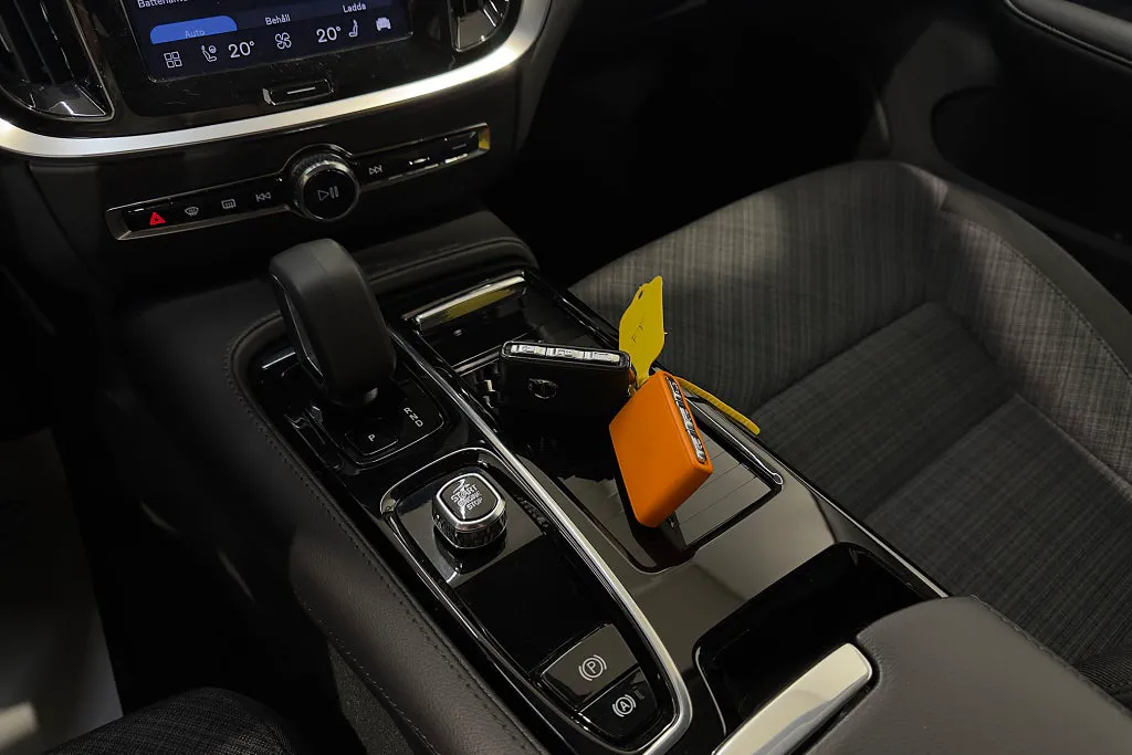 Vehicle image 18