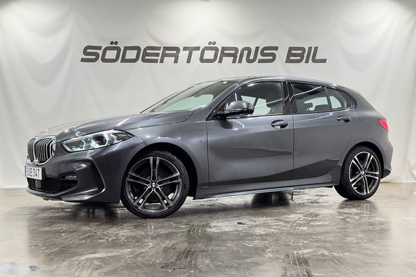 BMW 120 d XDRIVE M-SPORT LÄDER HARMAN/KARDON MOMSBIL - 2021