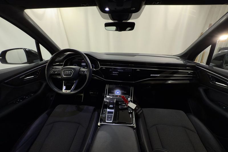 Audi SQ7 bild 15