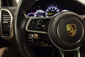 Porsche Cayenne bild 14