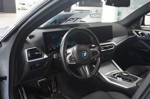 BMW i4 bild 4