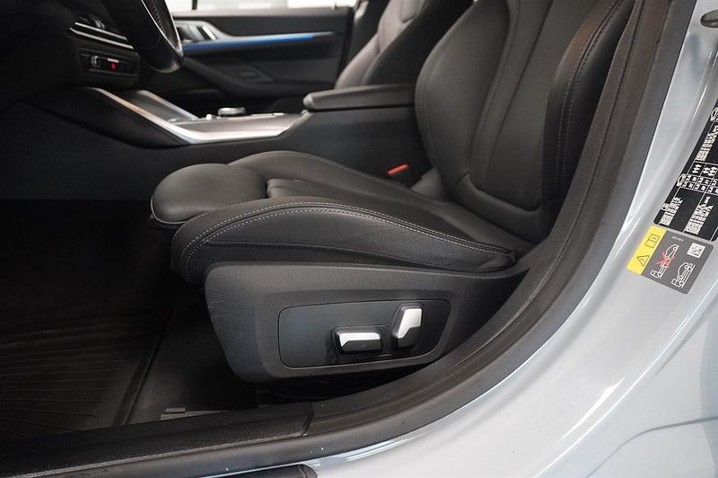 BMW i4 bild 18
